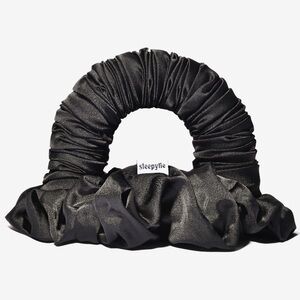 Sleepy Tie Hair Tie